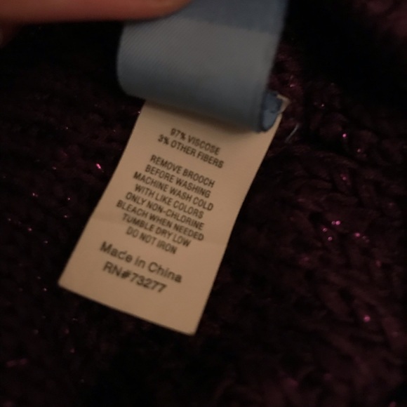 🛑Vera Wang Purple slouchy hat beanie - Picture 4 of 4